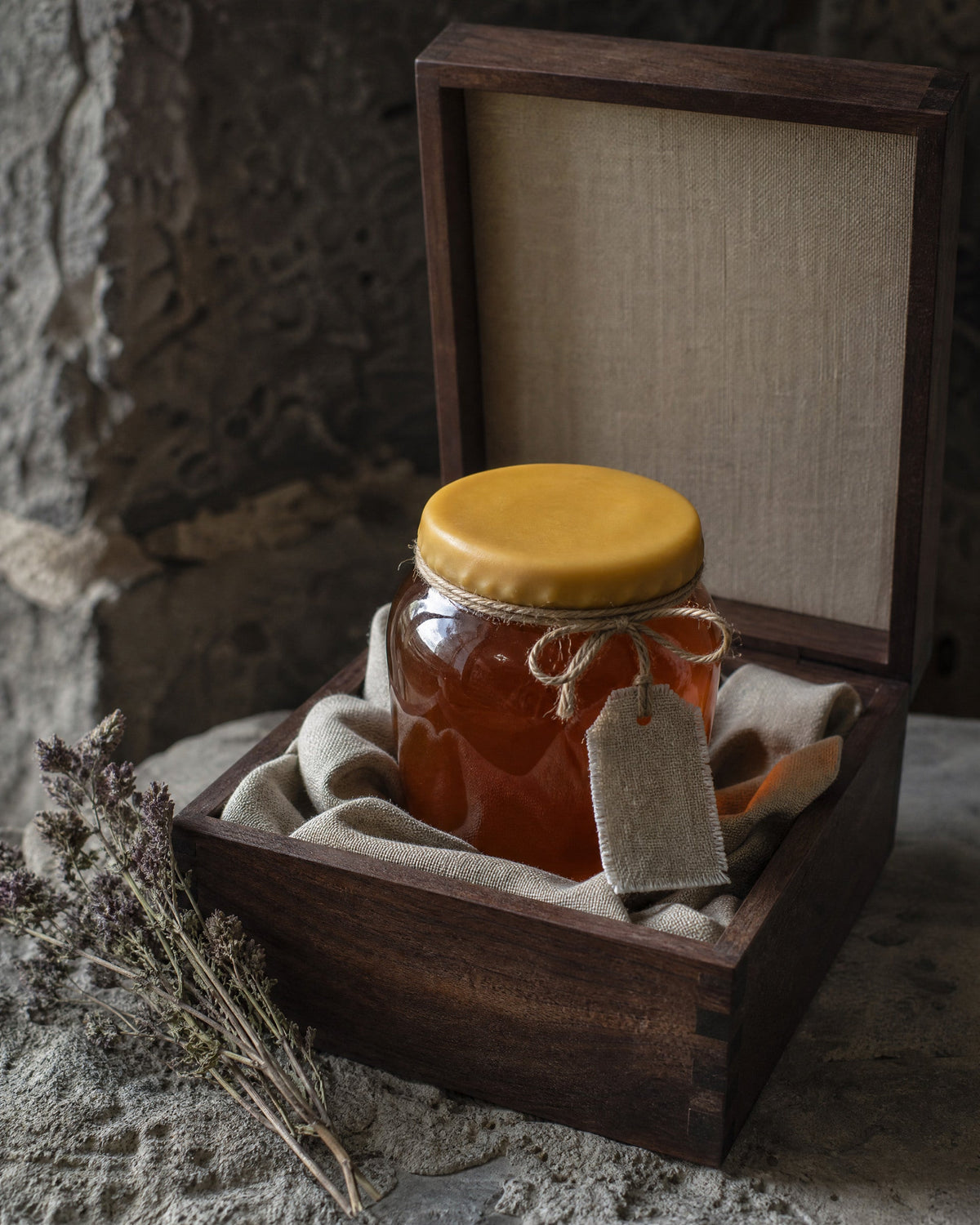Lal Anatolia · The Special Collection, 1 kg jar in walnut box
